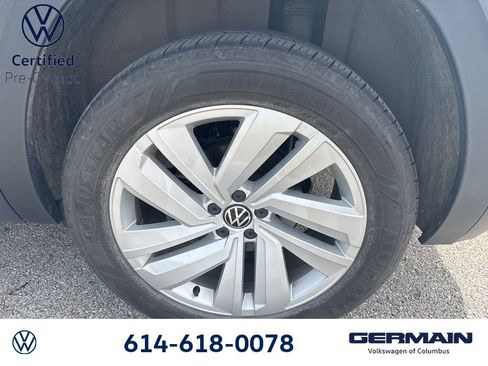Used 2023 Volkswagen Atlas Cross Sport SE w/ Panoramic Sunroof Package image 15