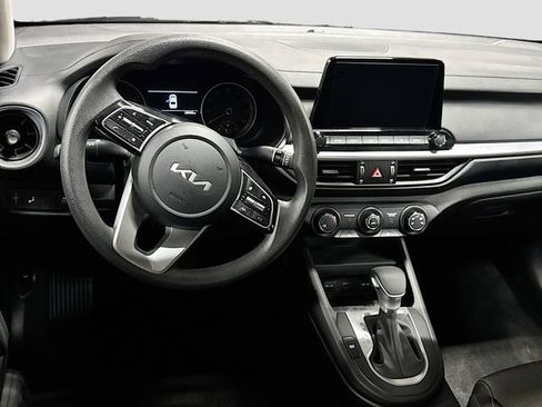 Used 2023 Kia Forte LXS w/ LXS Technology Package FWD image 18