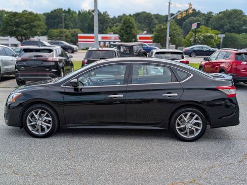 Used 2014 Nissan Sentra SR w/ SR Driver Package FWD image 2