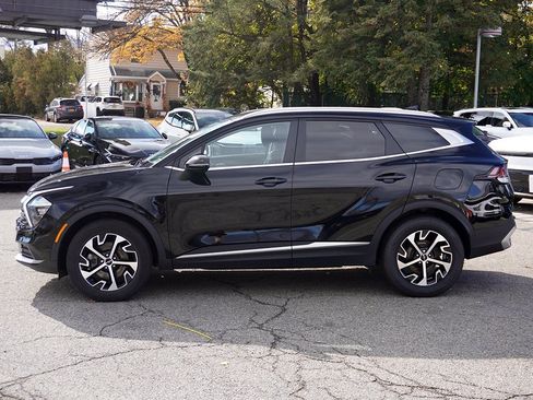 Used 2023 Kia Sportage EX image 18