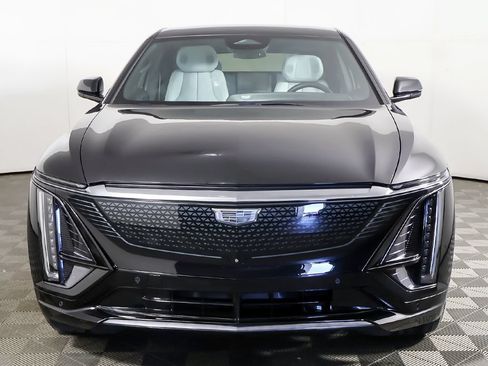 Used 2024 Cadillac Lyriq Sport RWD image 16
