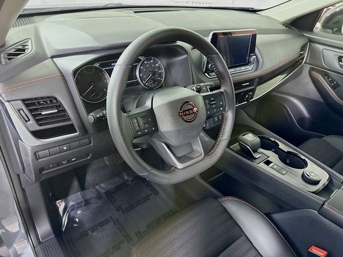 Certified 2025 Nissan Rogue Rock Creek image 18