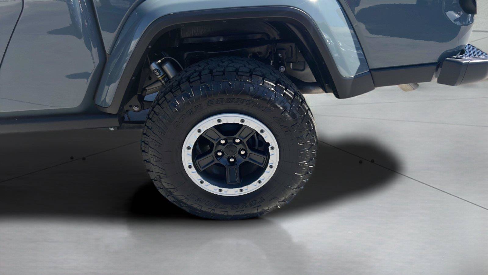 Used 2024 Jeep Gladiator Sport AWD/4WD image 23