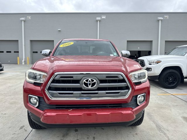 Used 2016 Toyota Tacoma Limited w/ Towing Package RWD image 2