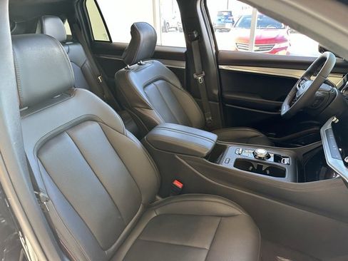 Used 2025 Jeep Wagoneer S Launch Edition image 15