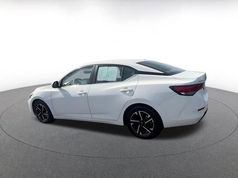 Used 2025 Nissan Sentra SV image 10