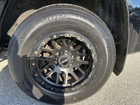 Used 2021 Toyota 4Runner SR5 image 27