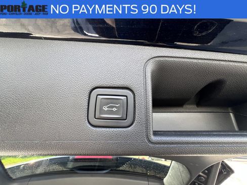 Used 2023 GMC Terrain Denali w/ LPO, Floor Liner Package AWD/4WD image 41