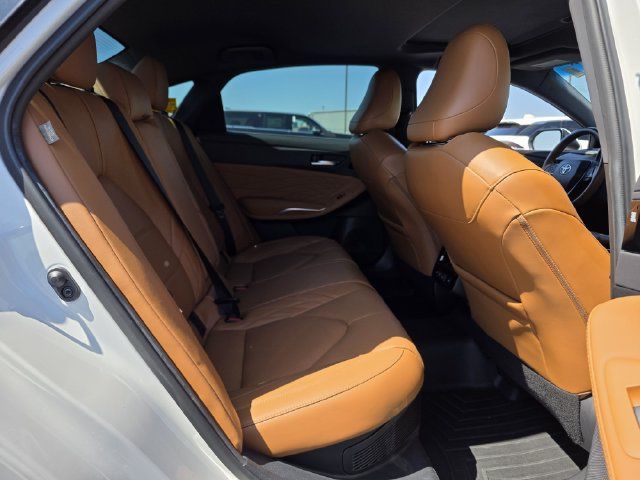 Used 2021 Toyota Avalon Limited FWD image 30
