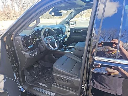 New 2026 GMC Sierra 1500 SLT w/ SLT Premium Plus Package image 12