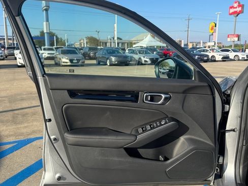 Used 2025 Honda Civic Sport Touring image 7