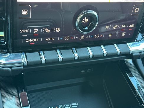 New 2026 GMC Yukon XL Elevation w/ Elevation Premium Package image 22