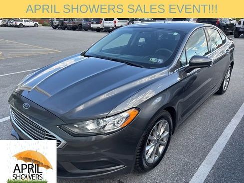 Used 2017 Ford Fusion SE image 10