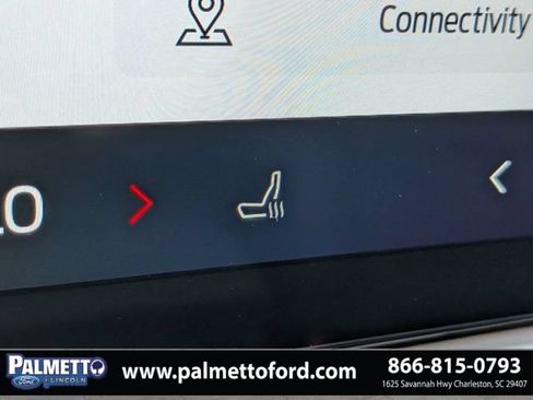 Used 2025 Ford Explorer Active RWD image 25