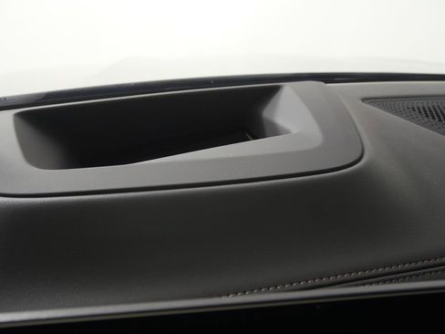 Certified 2025 BMW X5 sDrive40i w/ M Sport Package image 24