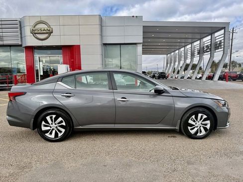 Certified 2025 Nissan Altima 2.5 S image 6