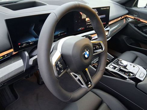New 2026 BMW 540i xDrive w/ Executive Package image 4