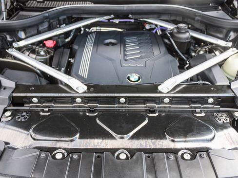 Used 2023 BMW X5 sDrive40i w/ M Sport Package RWD image 27