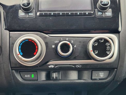 Used 2019 Honda Fit LX image 18
