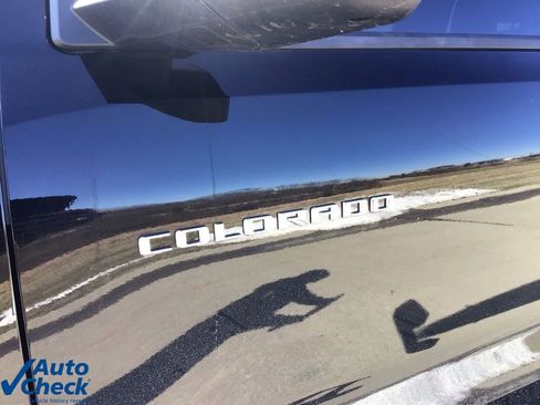 Used 2025 Chevrolet Colorado LT w/ Advanced Trailering Package image 41