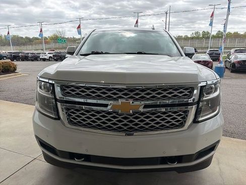 Used 2017 Chevrolet Tahoe LT w/ LT Signature Package image 2