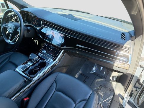 Used 2025 Audi Q7 Premium Plus image 14