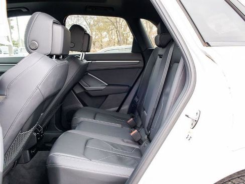 Used 2022 Audi Q3 2.0T Premium Plus image 17