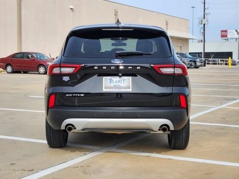 Certified 2023 Ford Escape Active w/ Tech Pack #1 image 6