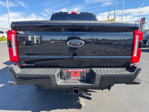 New 2026 Ford F250 Lariat w/ Black Appearance Package image 12