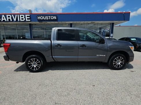 Used 2023 Nissan Titan SV AWD/4WD image 8