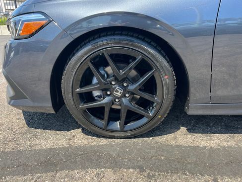 Used 2024 Honda Civic Sport image 31