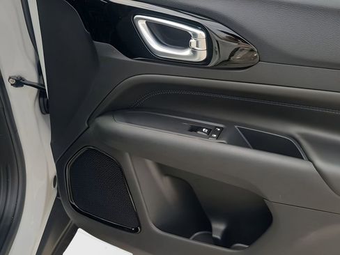 New 2026 Jeep Compass Latitude AWD/4WD image 47