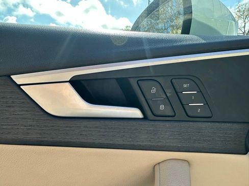 Used 2018 Audi A4 2.0T Ultra Premium w/ Convenience Package image 27