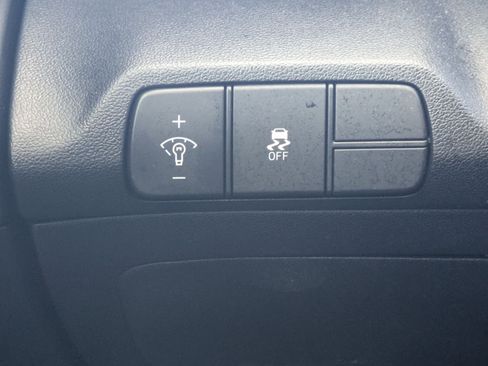Certified 2024 Hyundai Elantra SEL FWD image 42