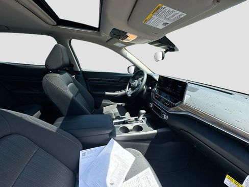 New 2026 Nissan Altima 2.5 SV FWD image 29