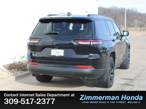 Used 2024 Jeep Grand Cherokee L Altitude image 2