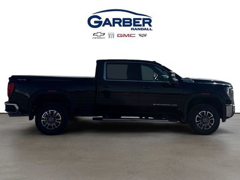 Used 2025 GMC Sierra 2500 SLE w/ SLE Value Package; image 6