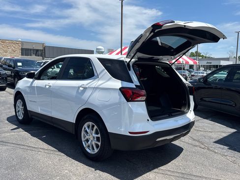 Used 2022 Chevrolet Equinox LT FWD image 17