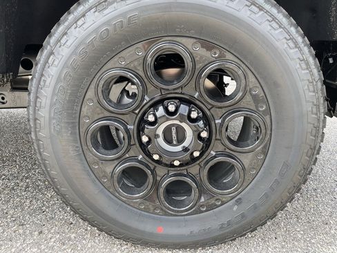 New 2026 Ford F350 Lariat w/ Black Appearance Package image 5