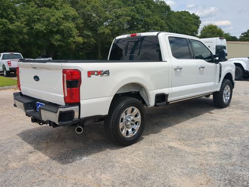 Certified 2026 Ford F350 Lariat w/ Lariat Ultimate Package AWD/4WD image 3
