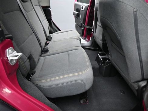 Used 2024 Jeep Wrangler Sport S image 37