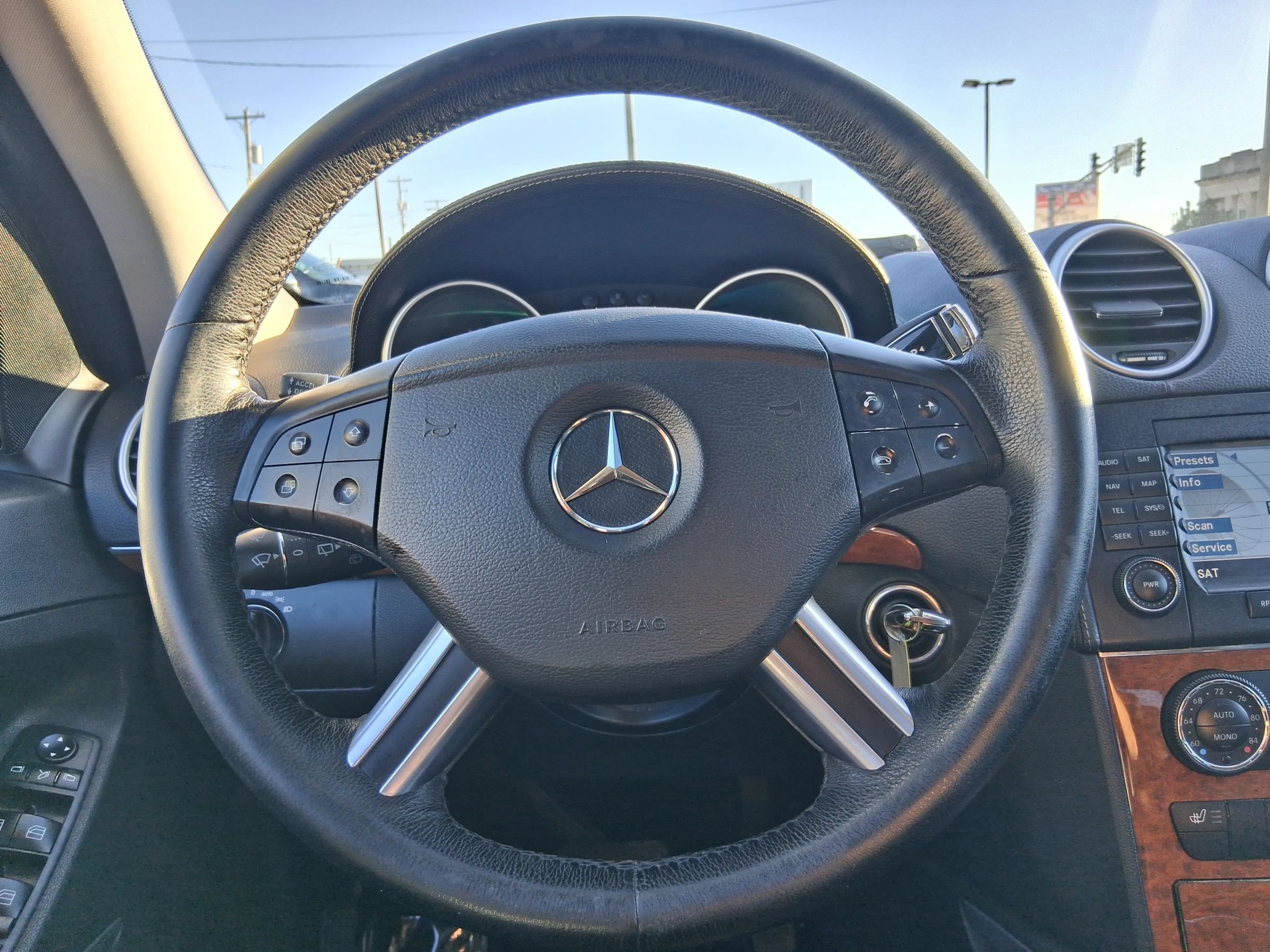 Used 2008 Mercedes-Benz GL 450 4MATIC image 17