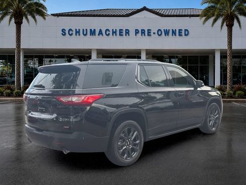 Used 2021 Chevrolet Traverse RS FWD image 7