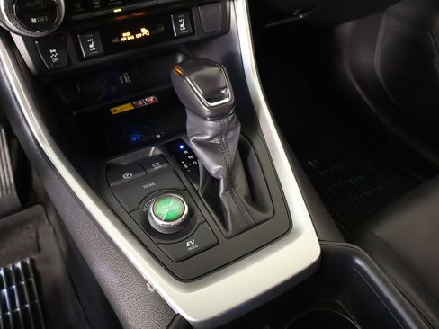 Used 2023 Toyota RAV4 XSE image 8