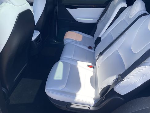 Used 2020 Tesla Model X Long Range AWD/4WD image 15
