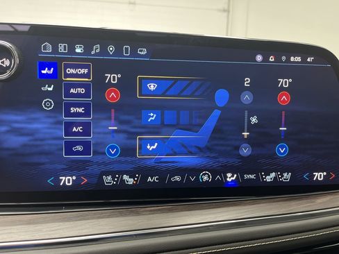 Certified 2025 Chevrolet Suburban Premier w/ Sun And Tow Package image 23