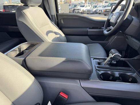 Used 2025 Ford F150 Lightning Flash AWD/4WD image 6