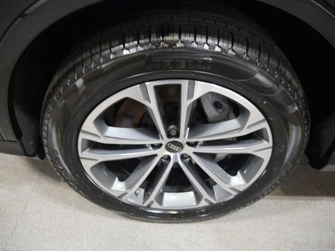 New 2026 Audi Q7 2.0T Premium image 12