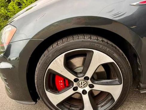 Used 2017 Volkswagen GTI S FWD image 17