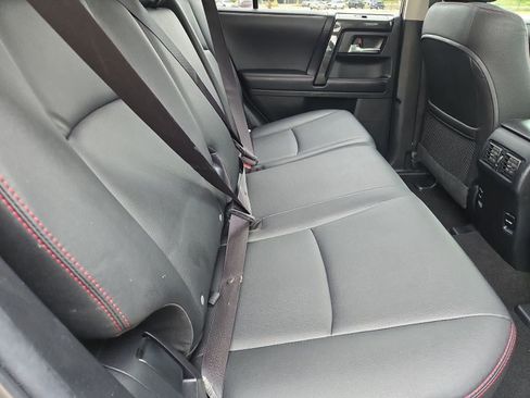 Used 2018 Toyota 4Runner TRD Off-Road Premium AWD/4WD image 20